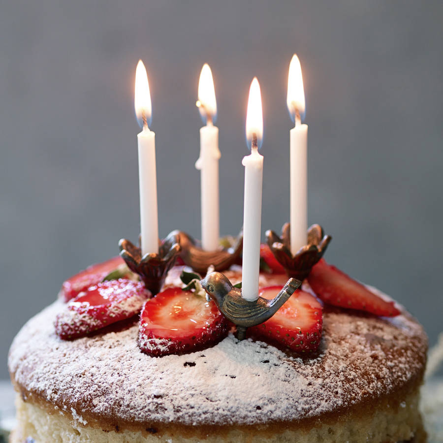 Cake candle. Свечки на день рождения. Свечи для торта. Торт со свечками. Красивый торт со свечами.